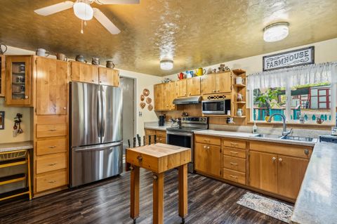 Tiny photo for 7771 Monument Drive, Grants Pass, OR 97526 (MLS # 220219951)