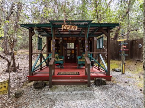 Tiny photo for 7771 Monument Drive, Grants Pass, OR 97526 (MLS # 220219951)