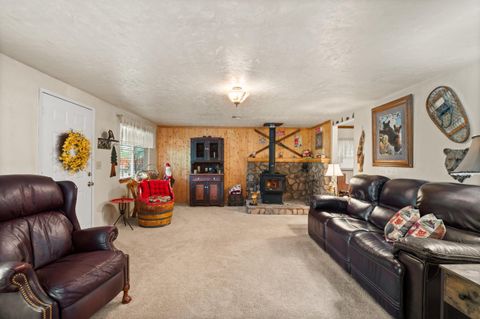 Tiny photo for 7771 Monument Drive, Grants Pass, OR 97526 (MLS # 220219951)