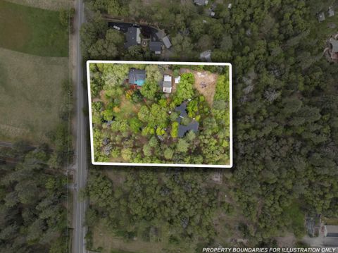 Tiny photo for 7771 Monument Drive, Grants Pass, OR 97526 (MLS # 220219951)