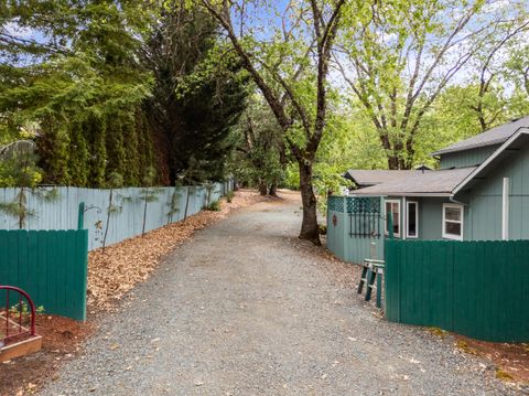 Tiny photo for 7771 Monument Drive, Grants Pass, OR 97526 (MLS # 220219951)