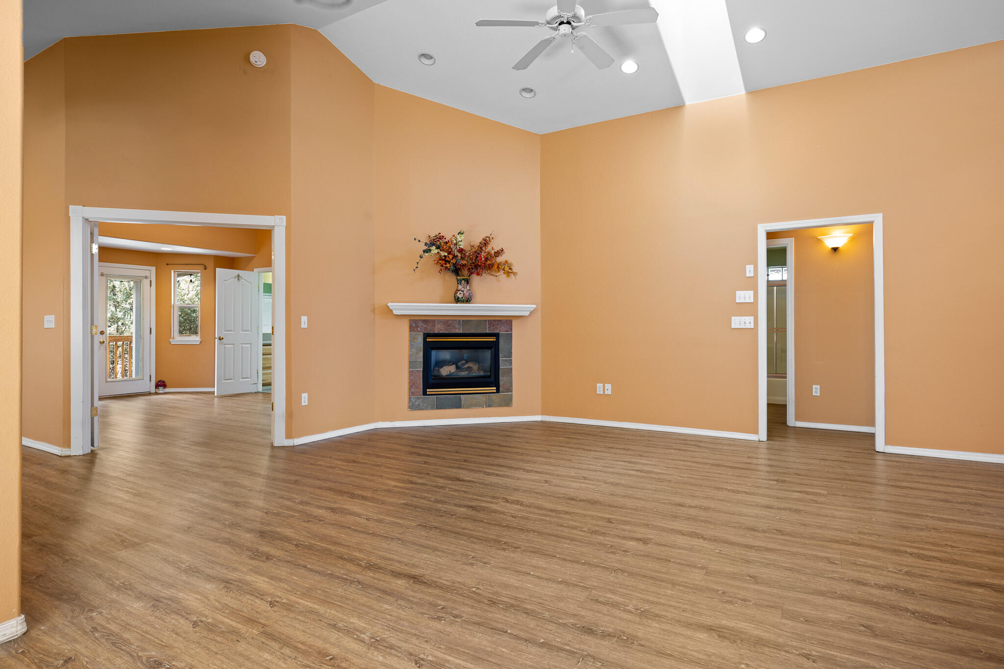 1549 Glacier Ridge Road