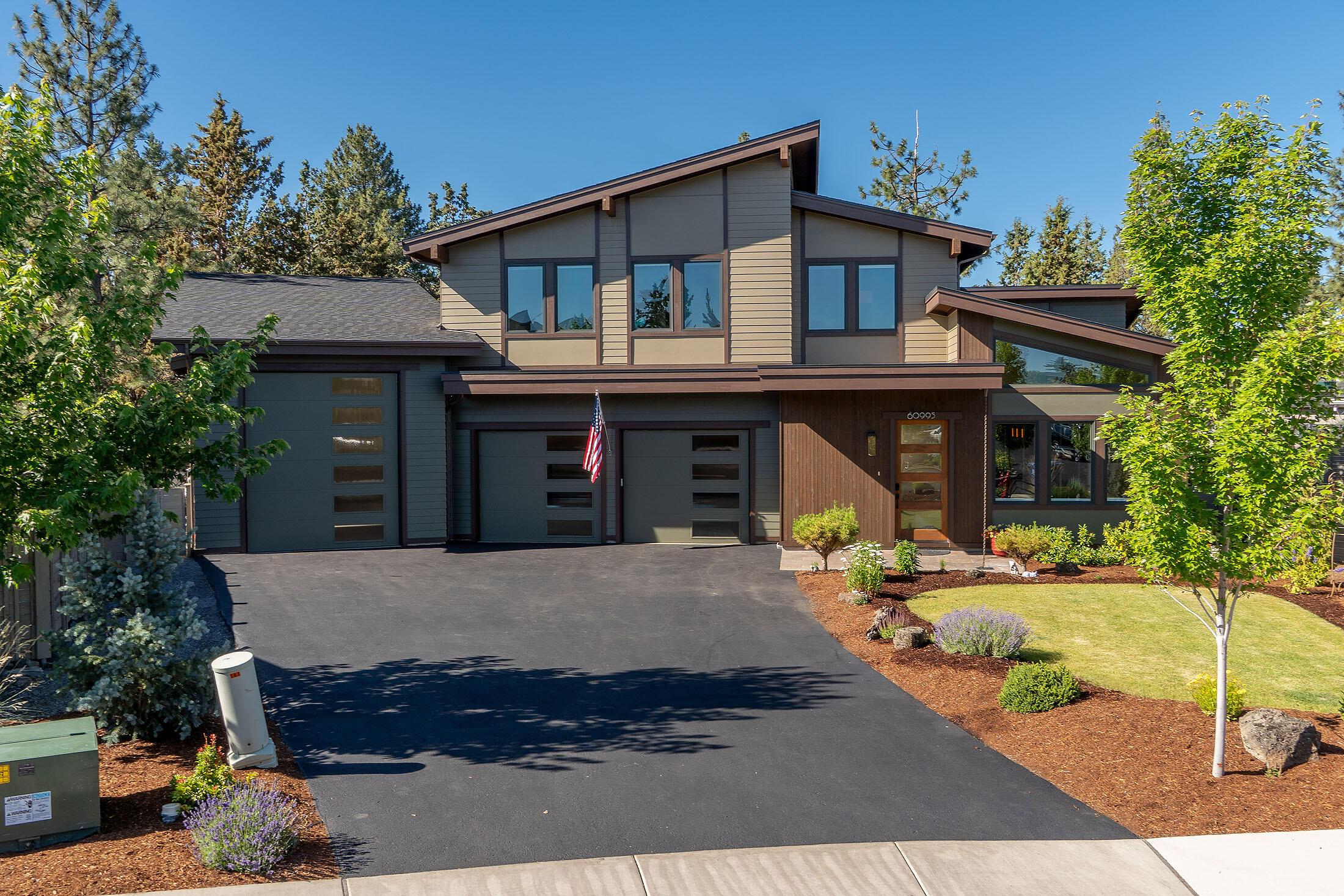 60995 SE Crane Peak Court