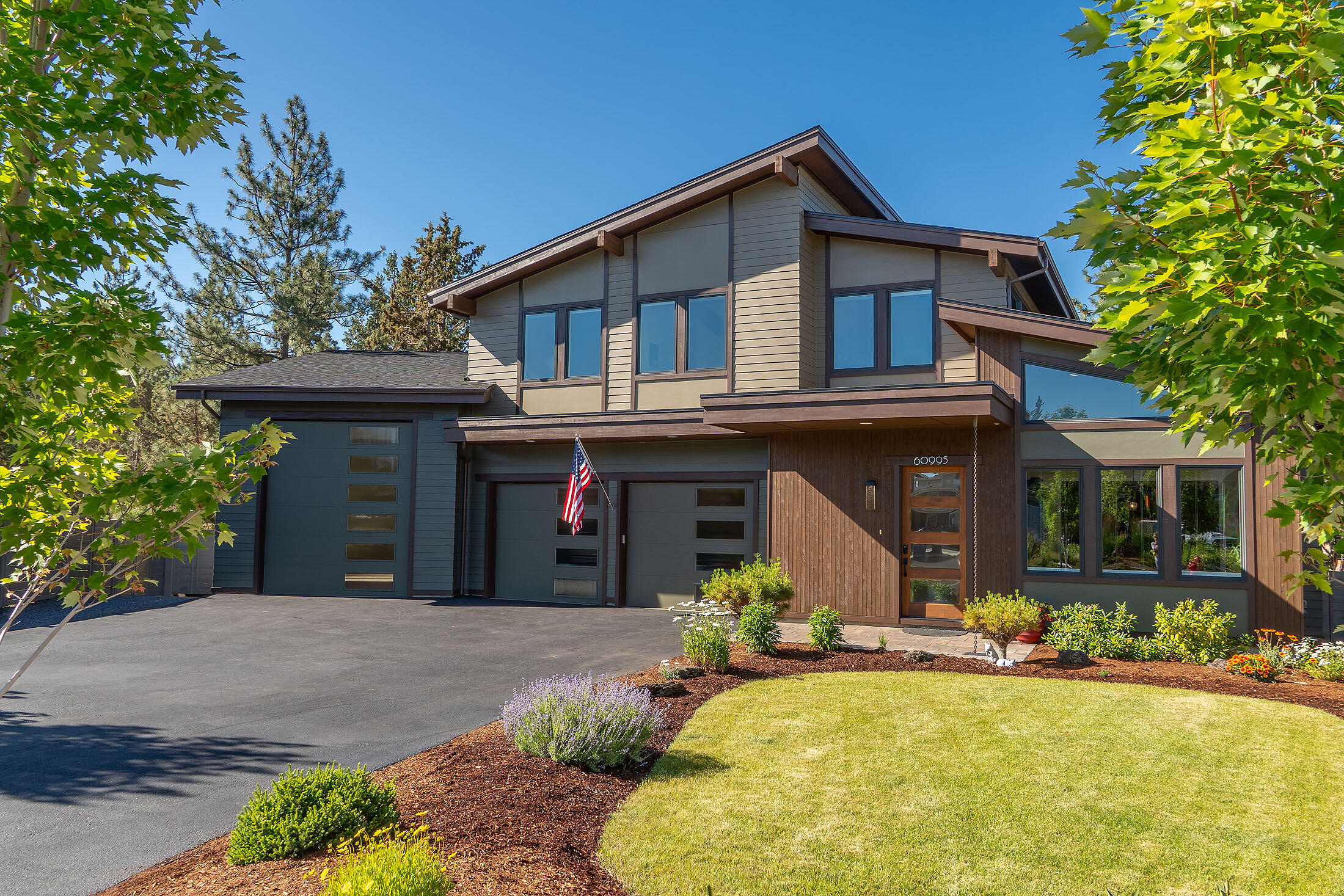 60995 SE Crane Peak Court