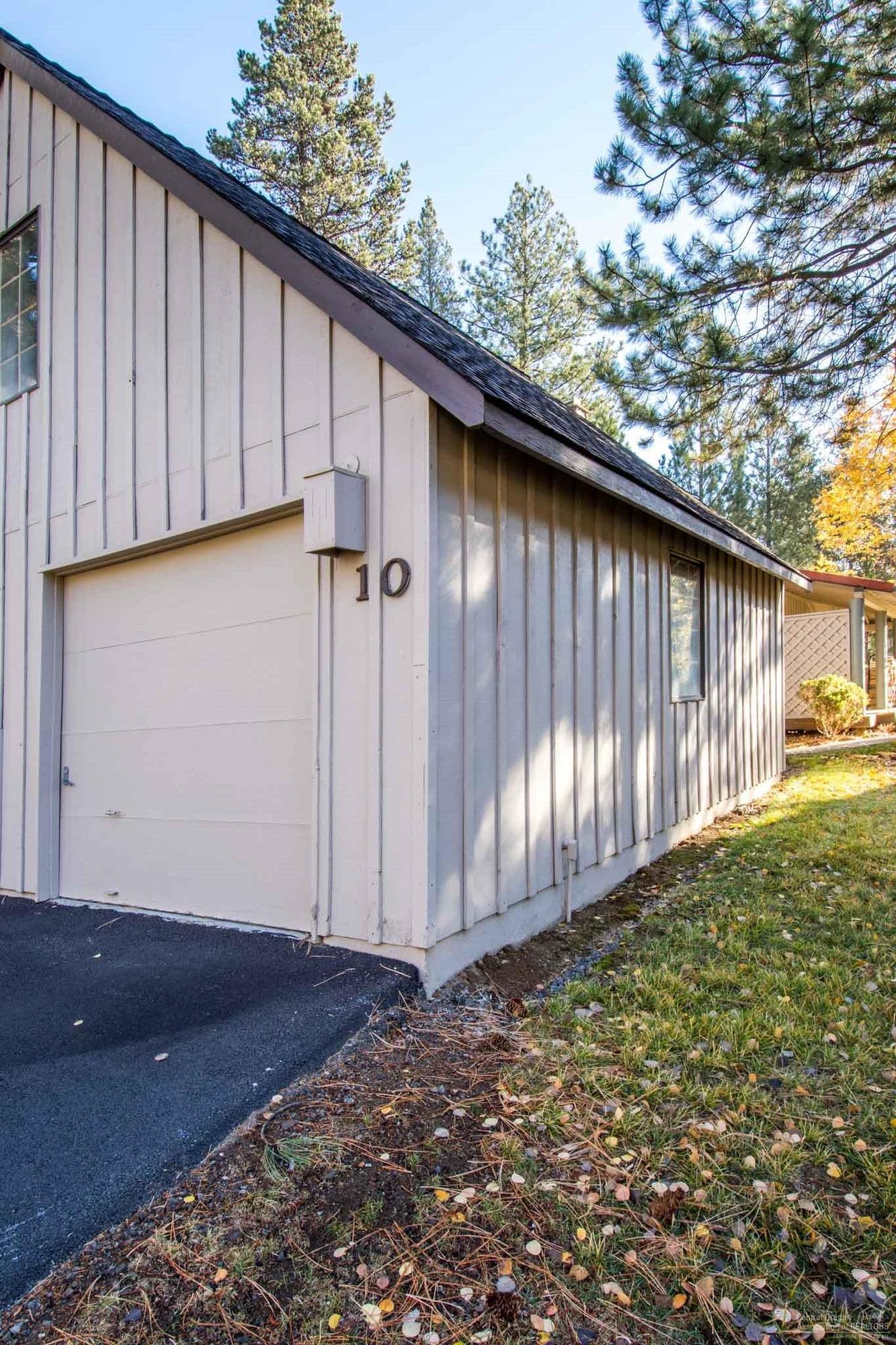 Circle 4 Ranch - Residential