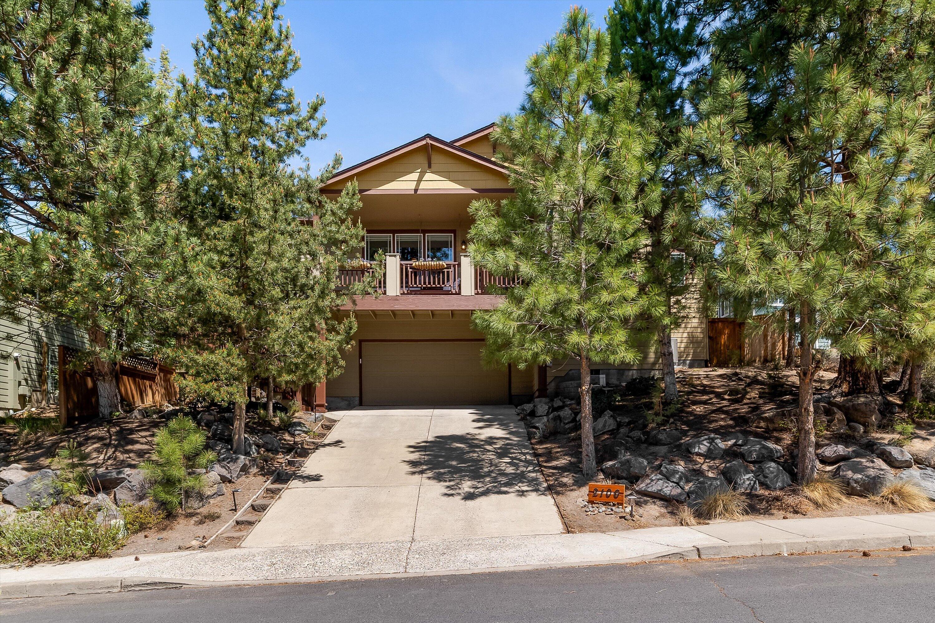 2106 NW Black Pines Place