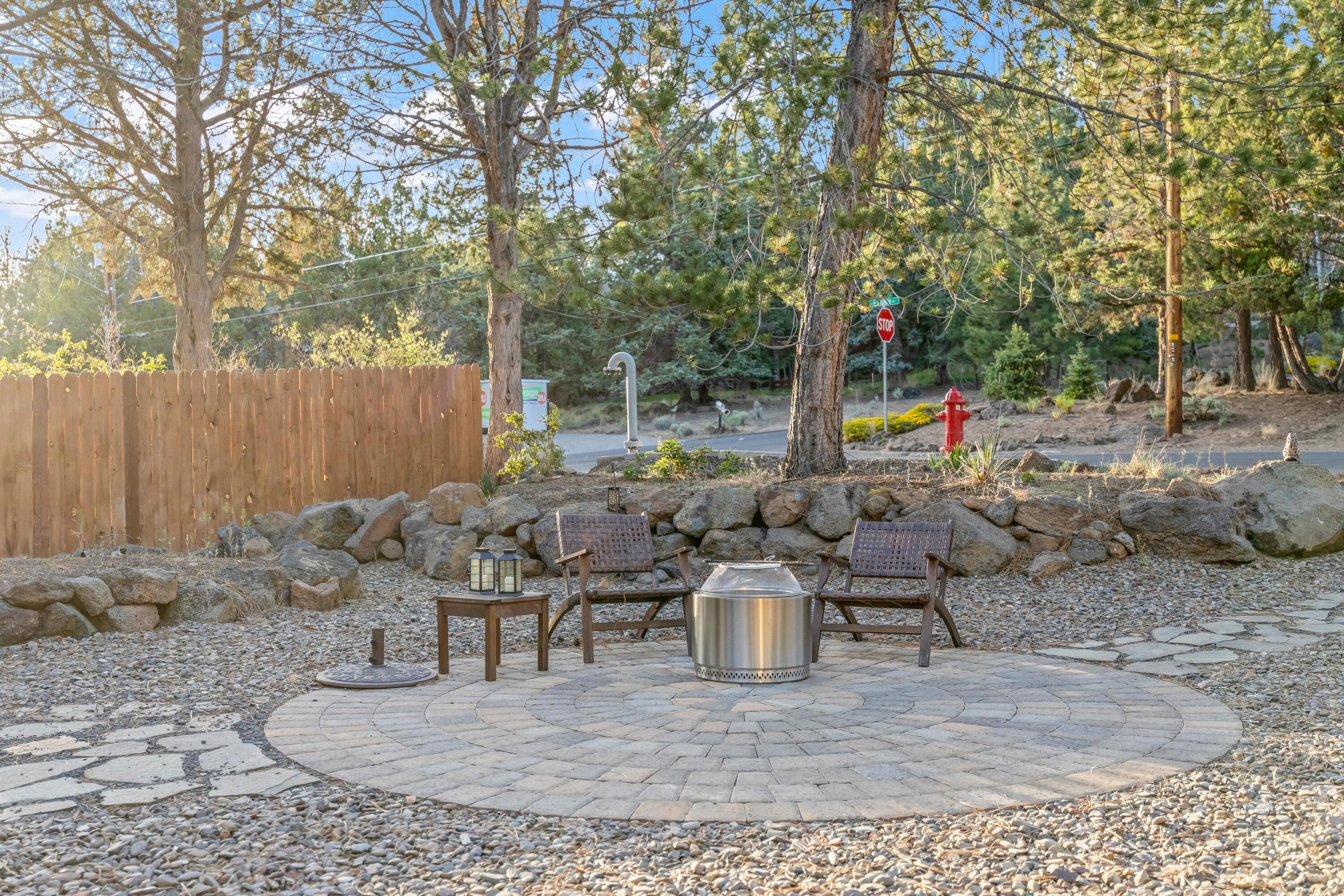 1671 NW Saginaw Ave, Bend, OR, 97703, USA, 3 Bedrooms Bedrooms, ,3 BathroomsBathrooms,Residential,Active,1671 NW Saginaw Ave,220222277