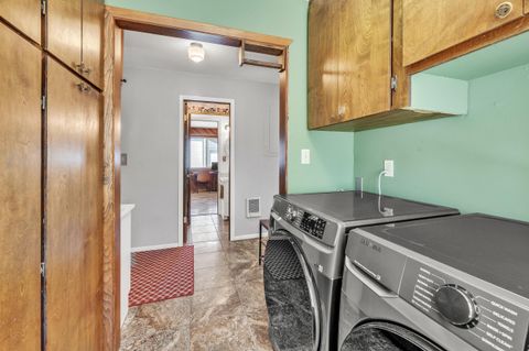 Tiny photo for 52300 Barberry Circle, La Pine, OR 97739 (MLS # 220204682)