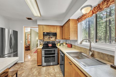 Tiny photo for 52300 Barberry Circle, La Pine, OR 97739 (MLS # 220204682)