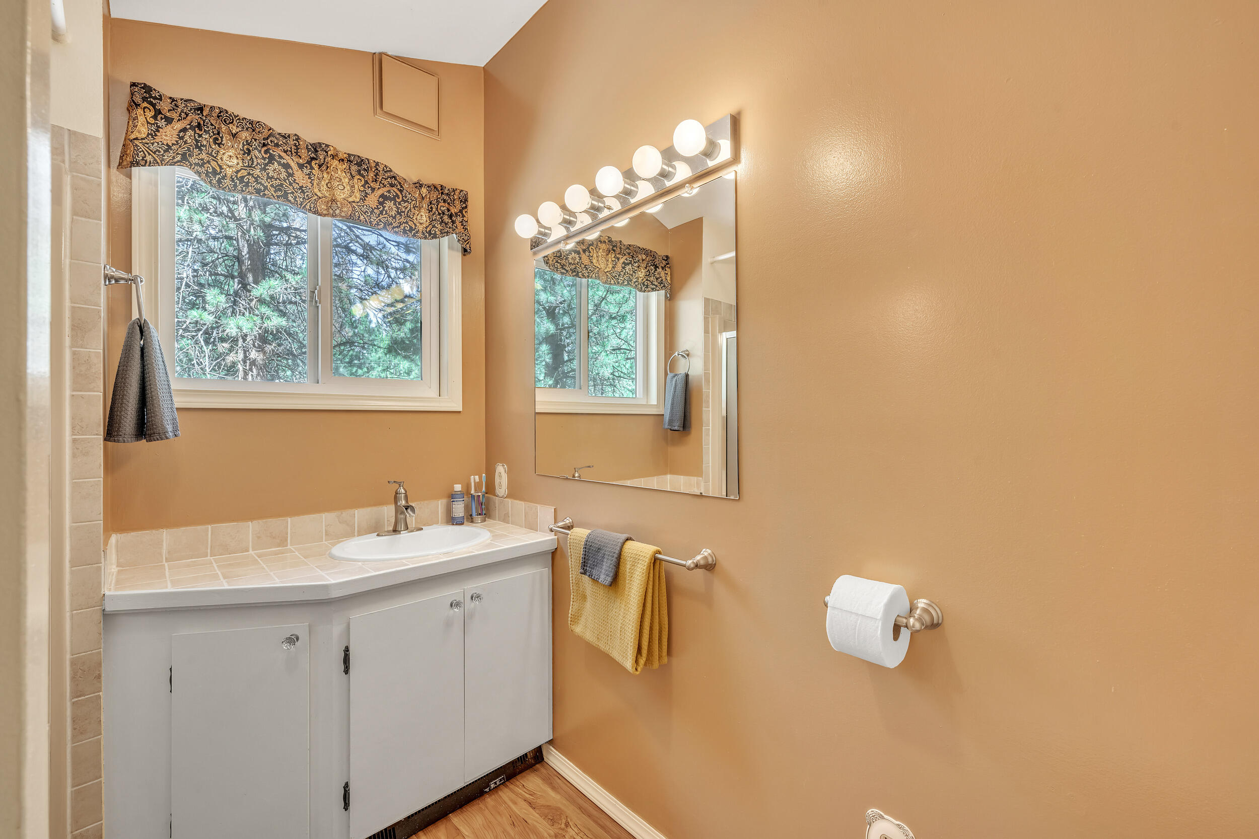 Ponderosa Pines - Residential