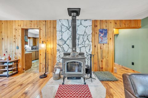 Tiny photo for 52300 Barberry Circle, La Pine, OR 97739 (MLS # 220204682)