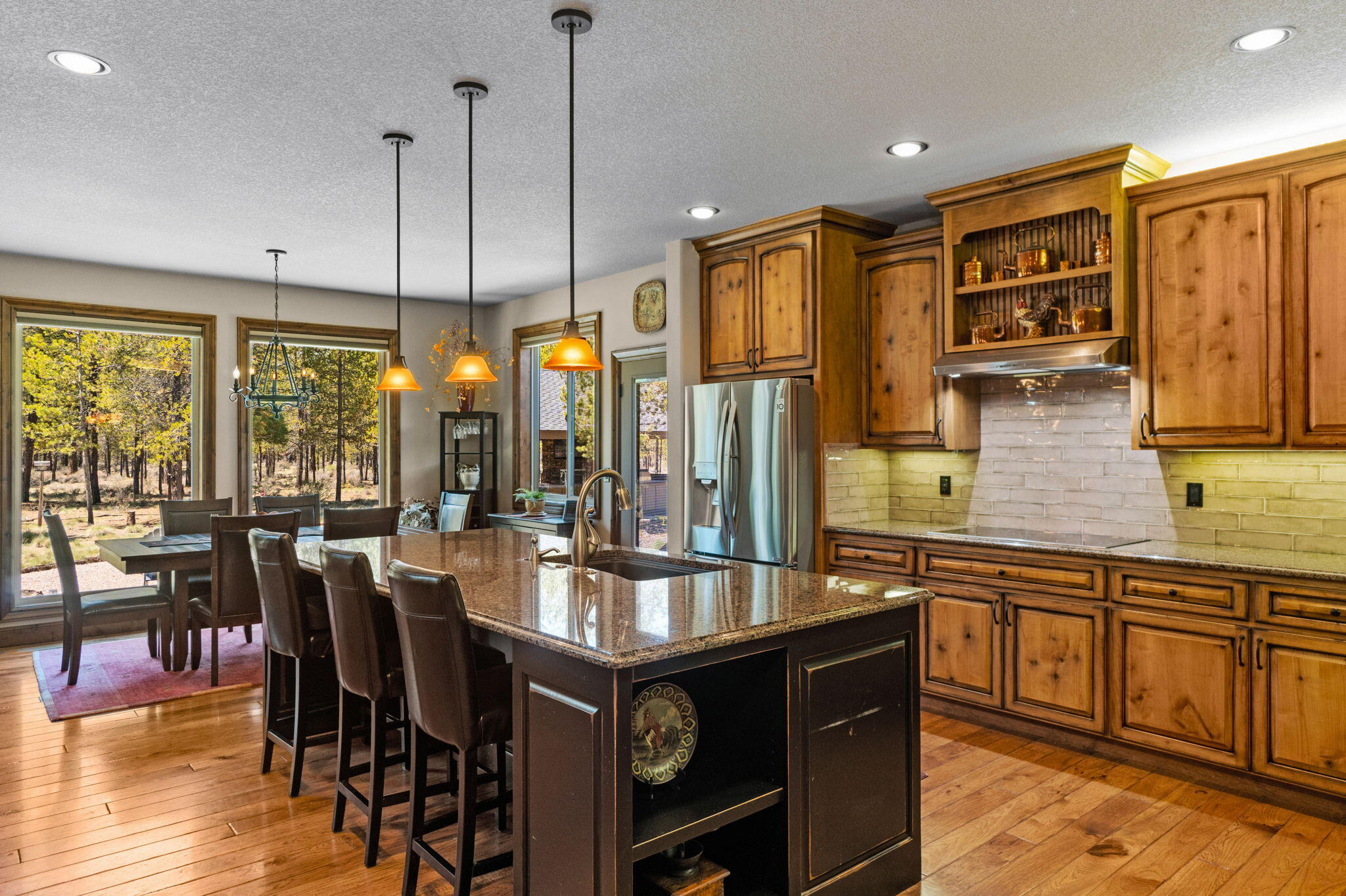 Pinewood Country Est - Residential