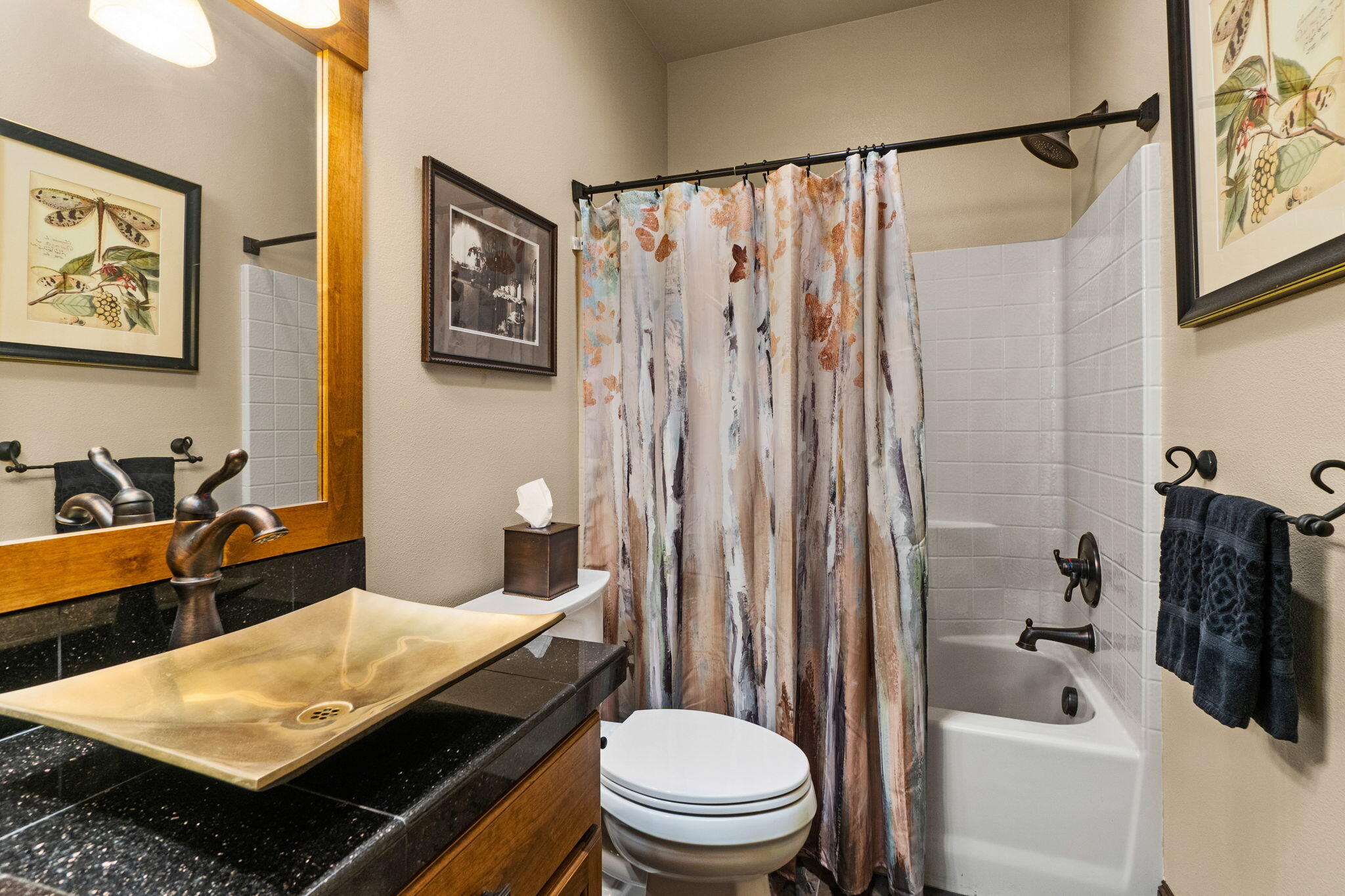 Pinewood Country Est - Residential