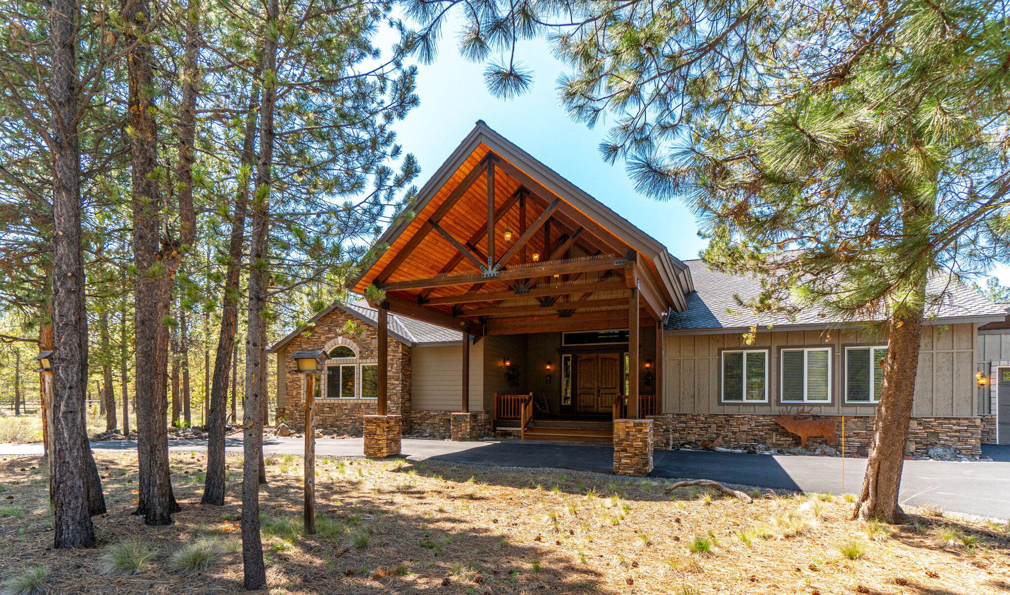 Pinewood Country Est - Residential