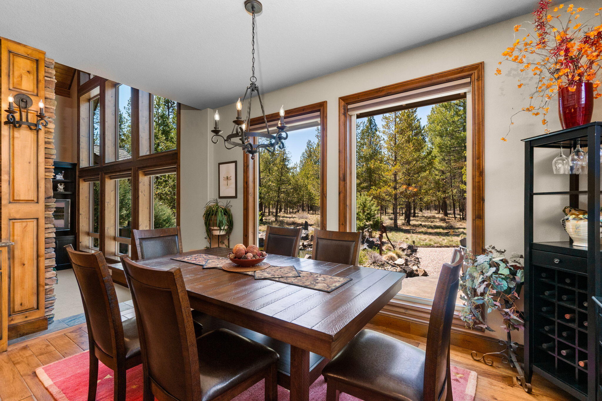 Pinewood Country Est - Residential