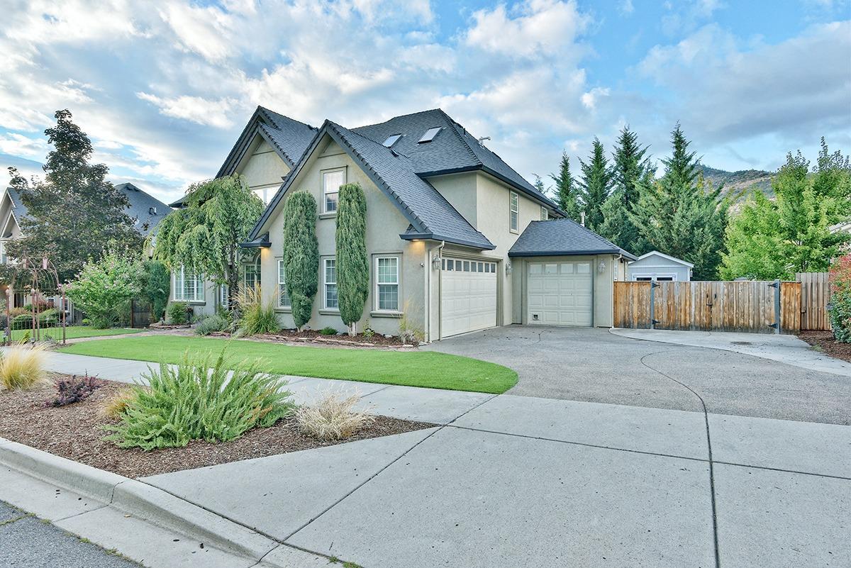 Crystal Heights Phase III - Residential