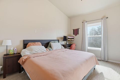 Tiny photo for 20648 Beaumont Drive, Bend, OR 97701 (MLS # 220217021)