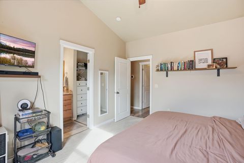 Tiny photo for 20648 Beaumont Drive, Bend, OR 97701 (MLS # 220217021)