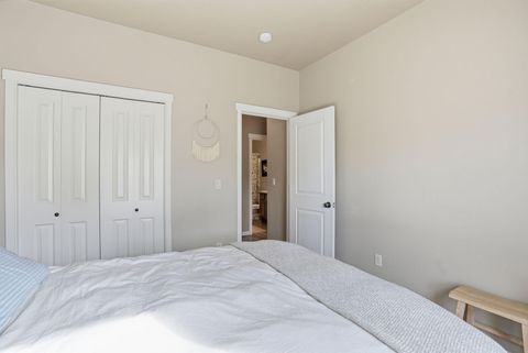 Tiny photo for 20648 Beaumont Drive, Bend, OR 97701 (MLS # 220217021)