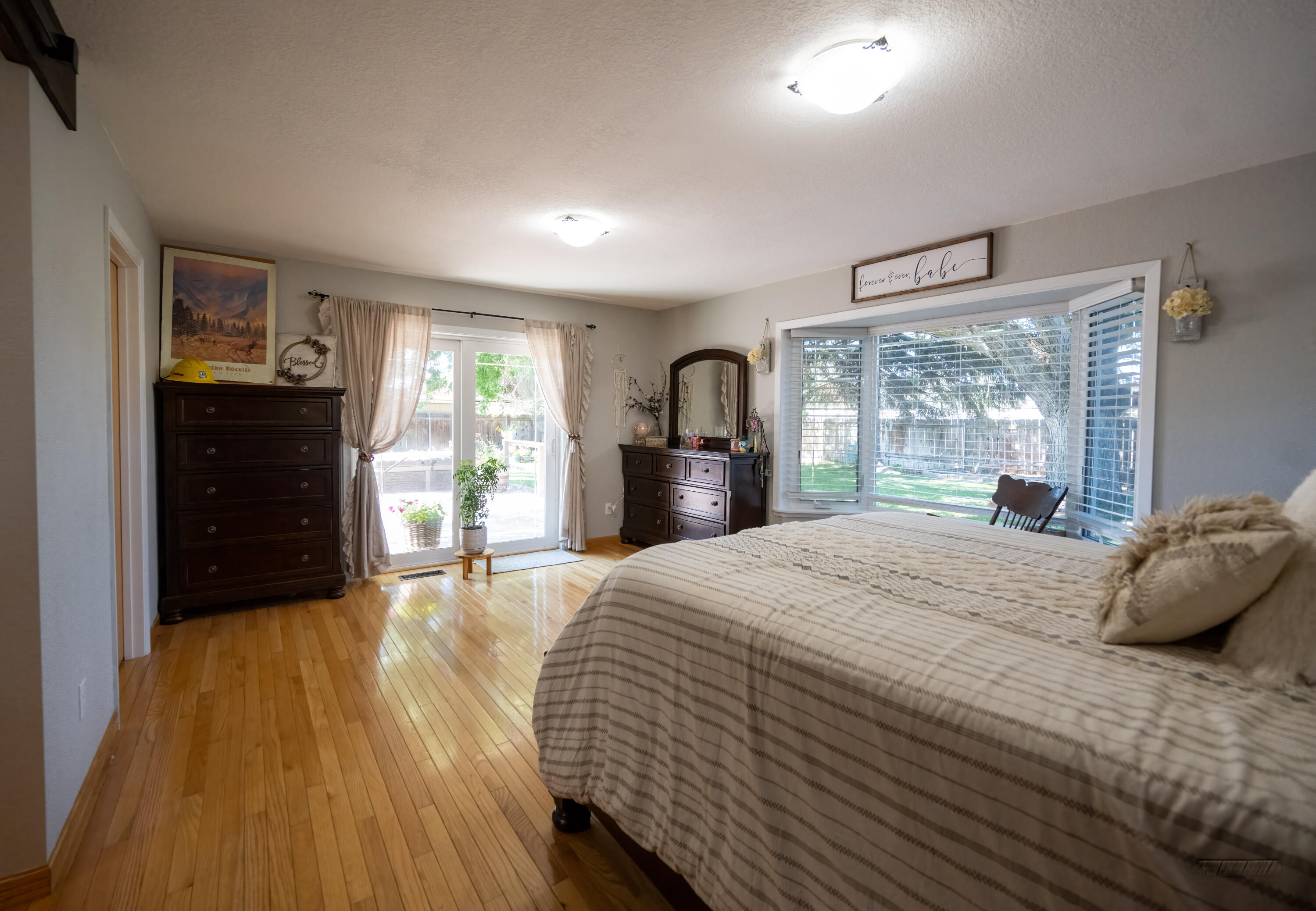 Summers Lane Homes - Residential