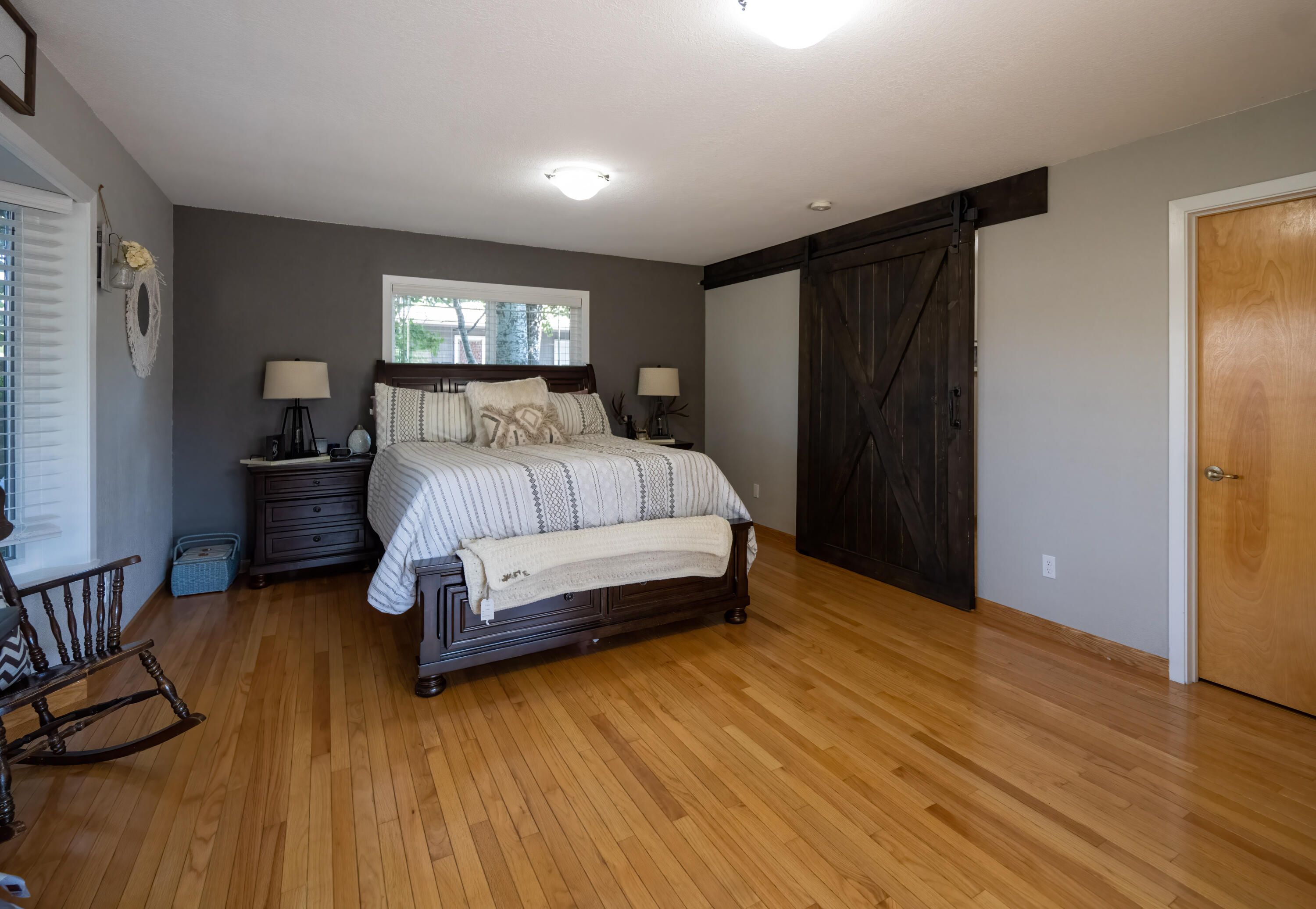 Summers Lane Homes - Residential