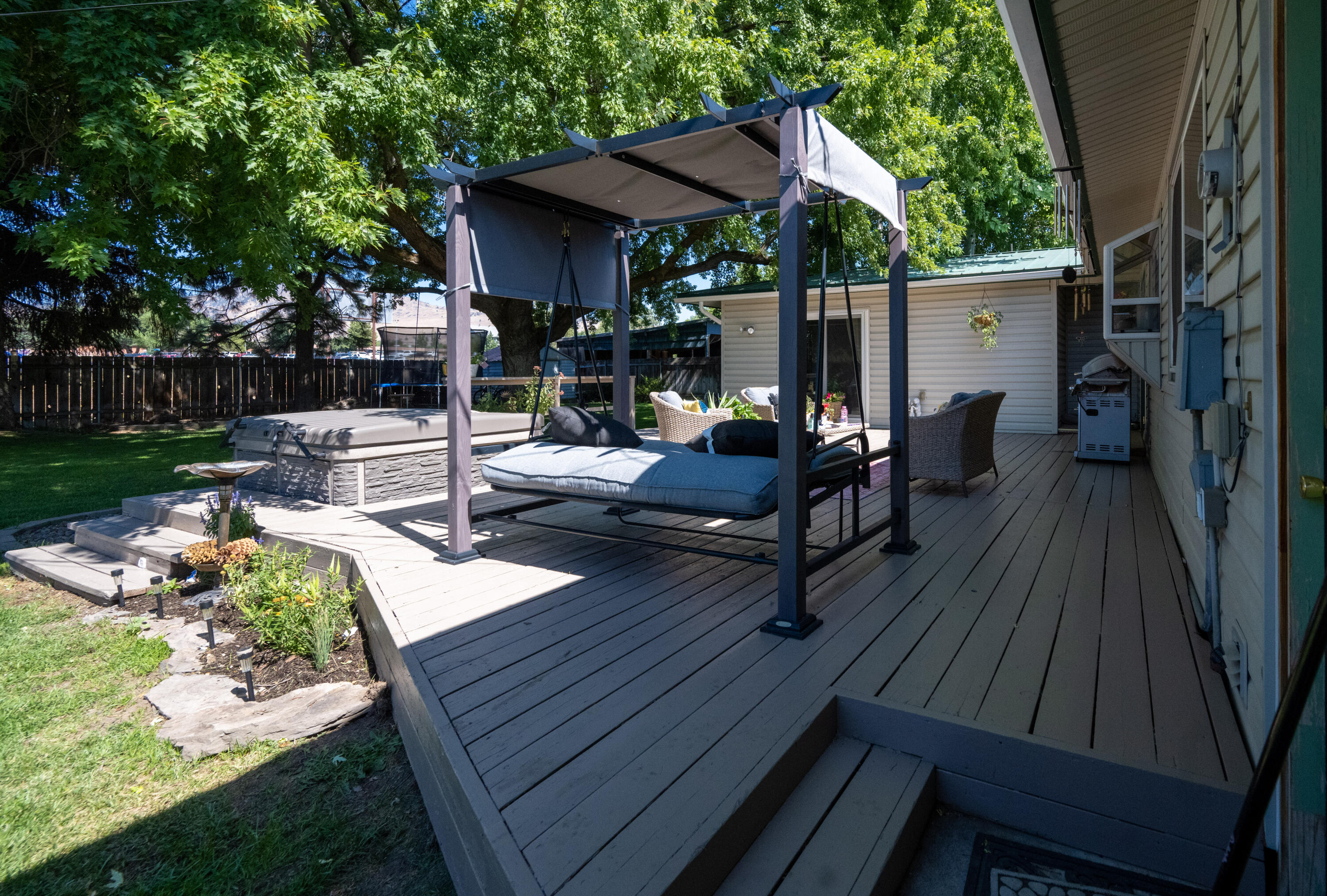 Summers Lane Homes - Residential