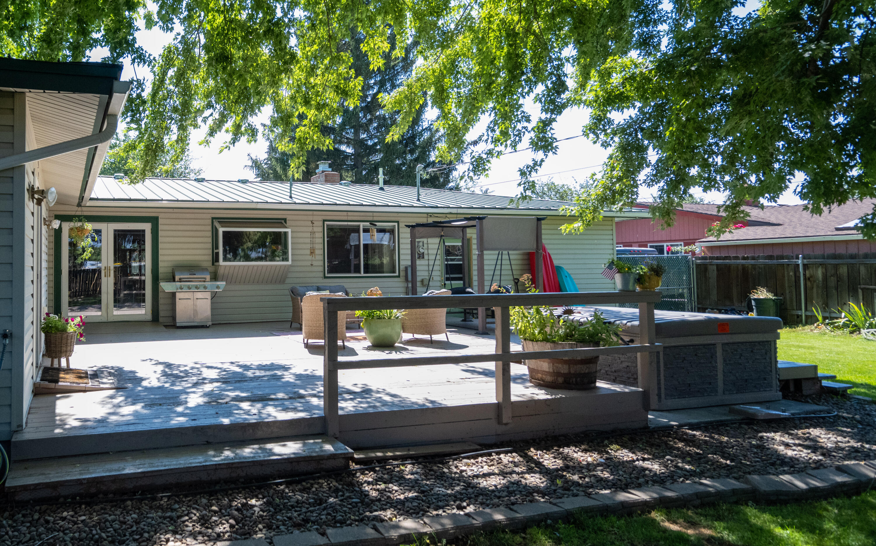 Summers Lane Homes - Residential