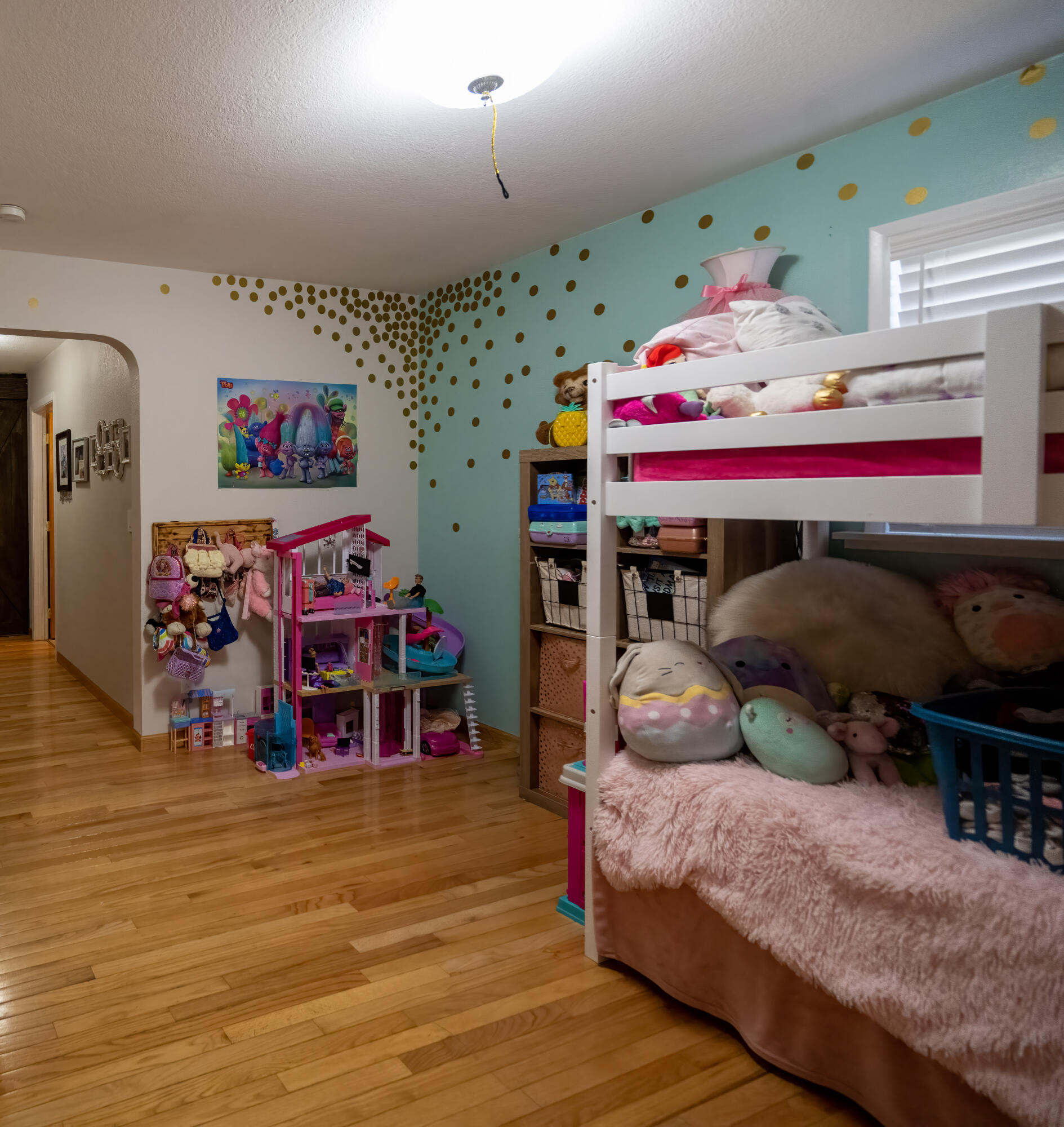 Summers Lane Homes - Residential