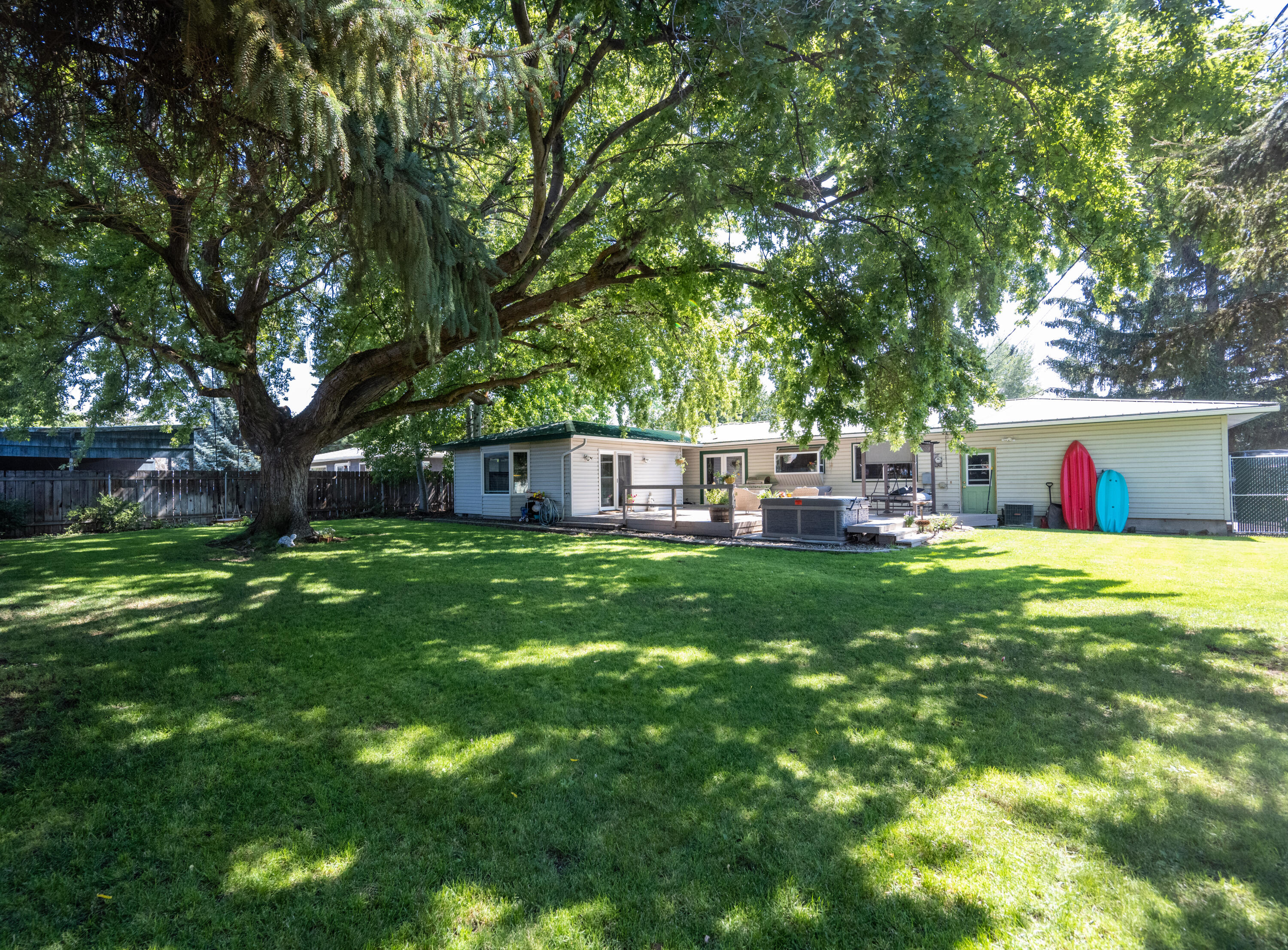 Summers Lane Homes - Residential