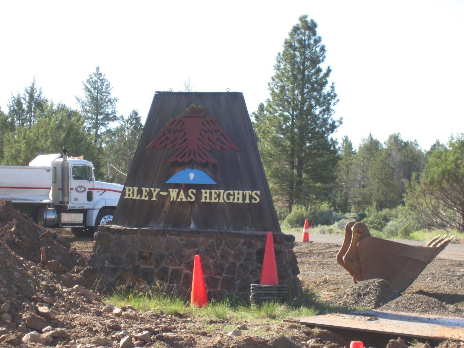 Bley-was Heights - Land