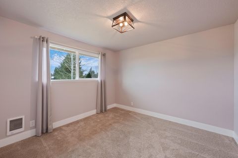 Tiny photo for 62118 Cody Jr Road, Bend, OR 97701 (MLS # 220211949)