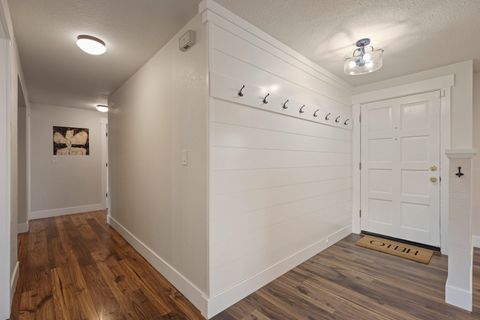 Tiny photo for 62118 Cody Jr Road, Bend, OR 97701 (MLS # 220211949)