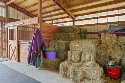 Tiny photo for 62118 Cody Jr Road, Bend, OR 97701 (MLS # 220211949)