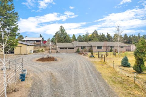 Tiny photo for 62118 Cody Jr Road, Bend, OR 97701 (MLS # 220211949)
