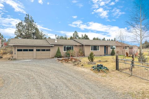 Tiny photo for 62118 Cody Jr Road, Bend, OR 97701 (MLS # 220211949)