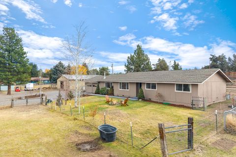 Tiny photo for 62118 Cody Jr Road, Bend, OR 97701 (MLS # 220211949)