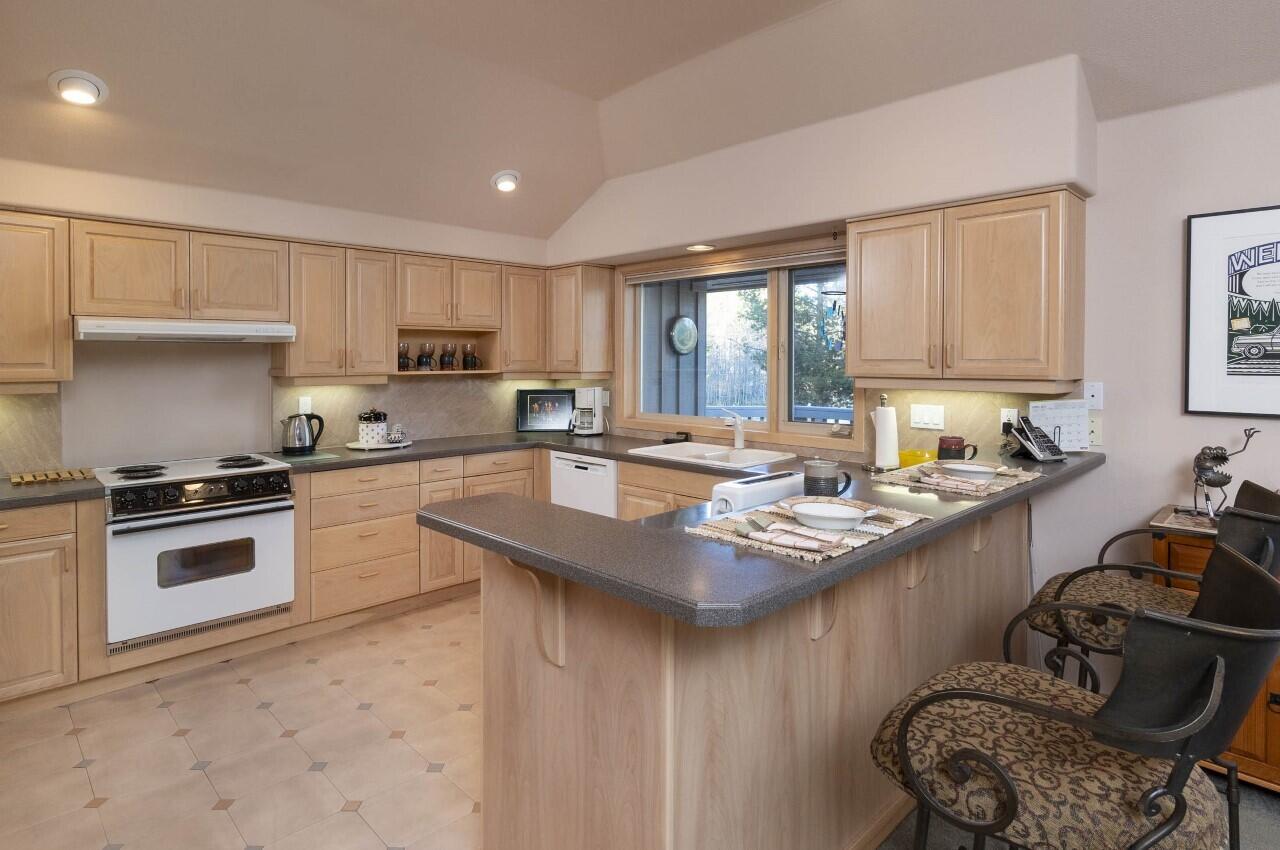 Fairway Crest Village - Residential