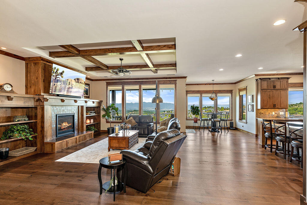 Innsbruck Ridge At Vista Pointe Phase 1 And 2 - Residential