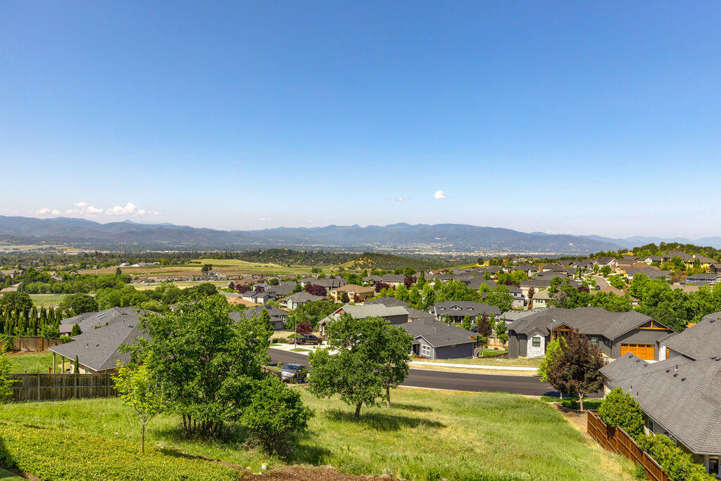 Innsbruck Ridge At Vista Pointe Phase 1 And 2 - Residential