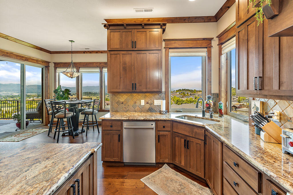 Innsbruck Ridge At Vista Pointe Phase 1 And 2 - Residential