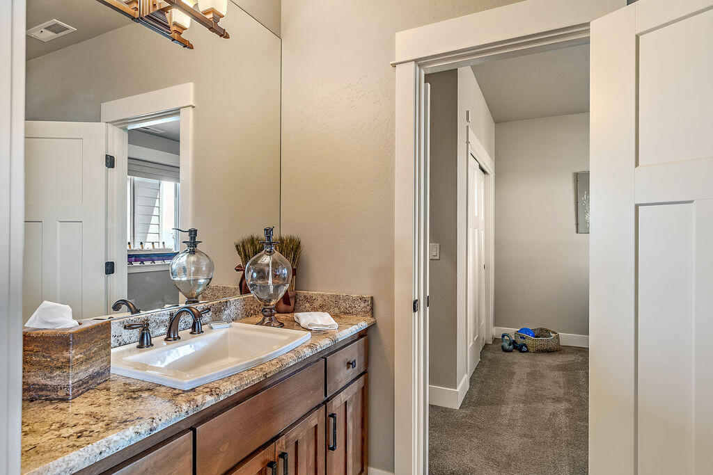 Innsbruck Ridge At Vista Pointe Phase 1 And 2 - Residential