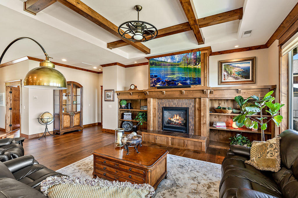 Innsbruck Ridge At Vista Pointe Phase 1 And 2 - Residential