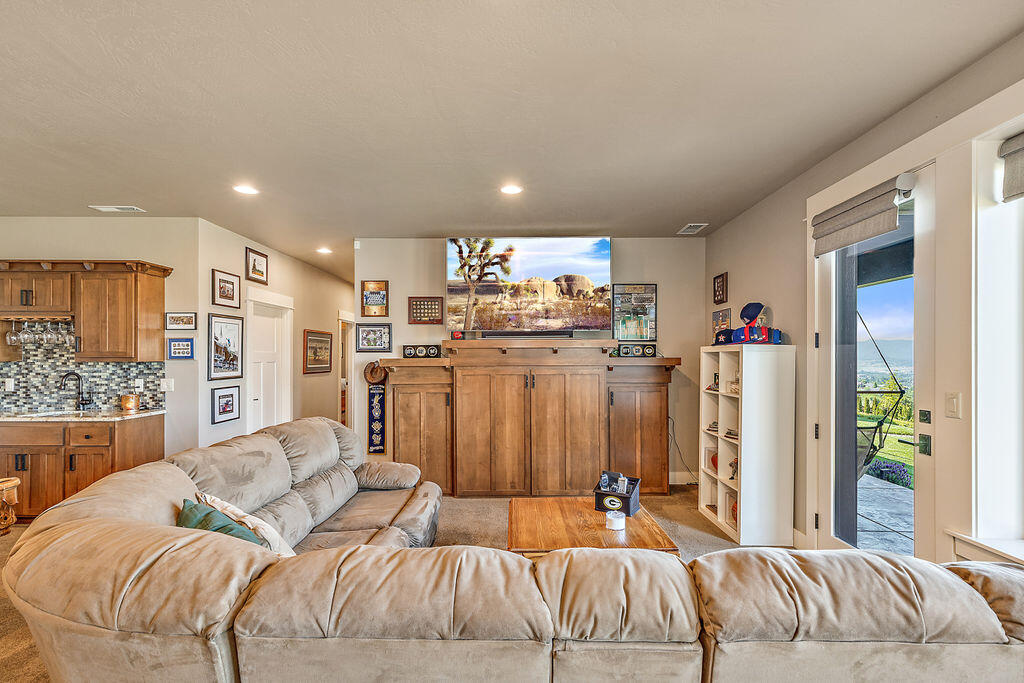 Innsbruck Ridge At Vista Pointe Phase 1 And 2 - Residential