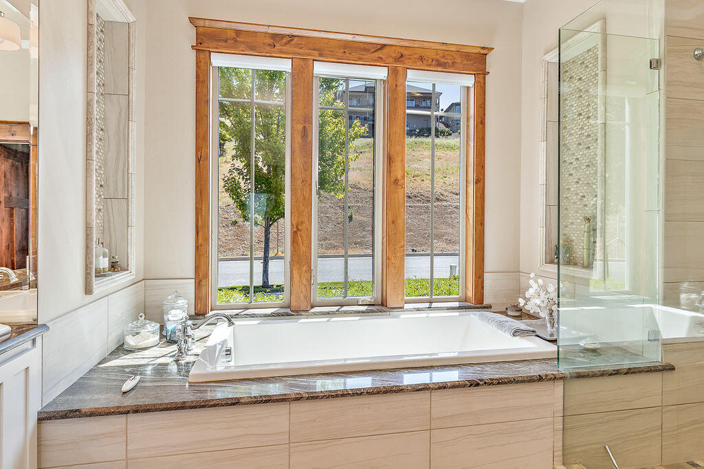 Innsbruck Ridge At Vista Pointe Phase 1 And 2 - Residential