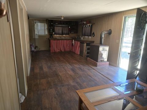 Tiny photo for 52225 Lechner Lane, La Pine, OR 97739 (MLS # 220204377)