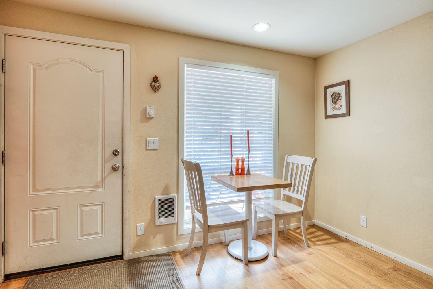 1439 NW Juniper Street 1