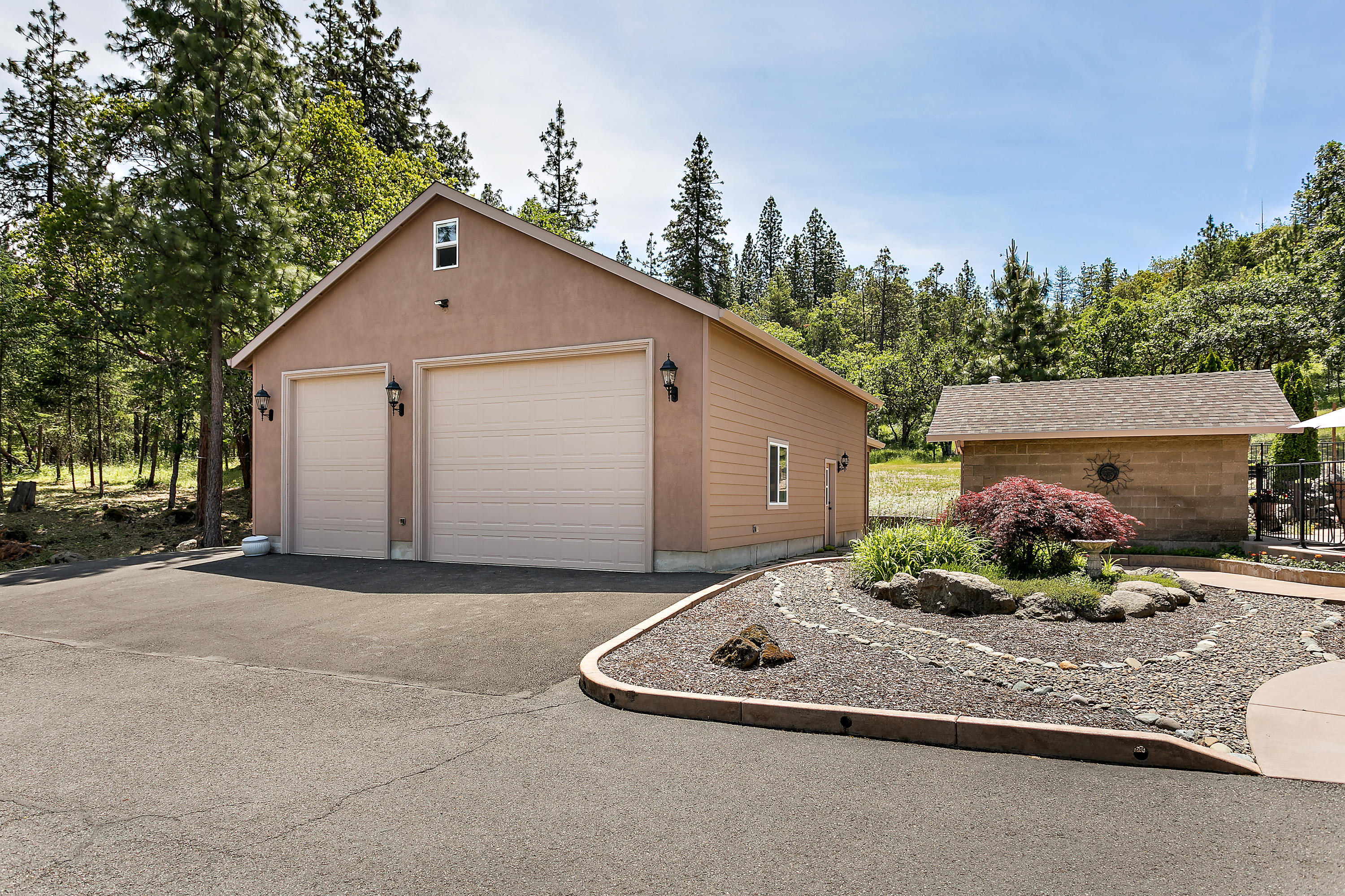 Roxy Ann Heights Subdivision - Residential