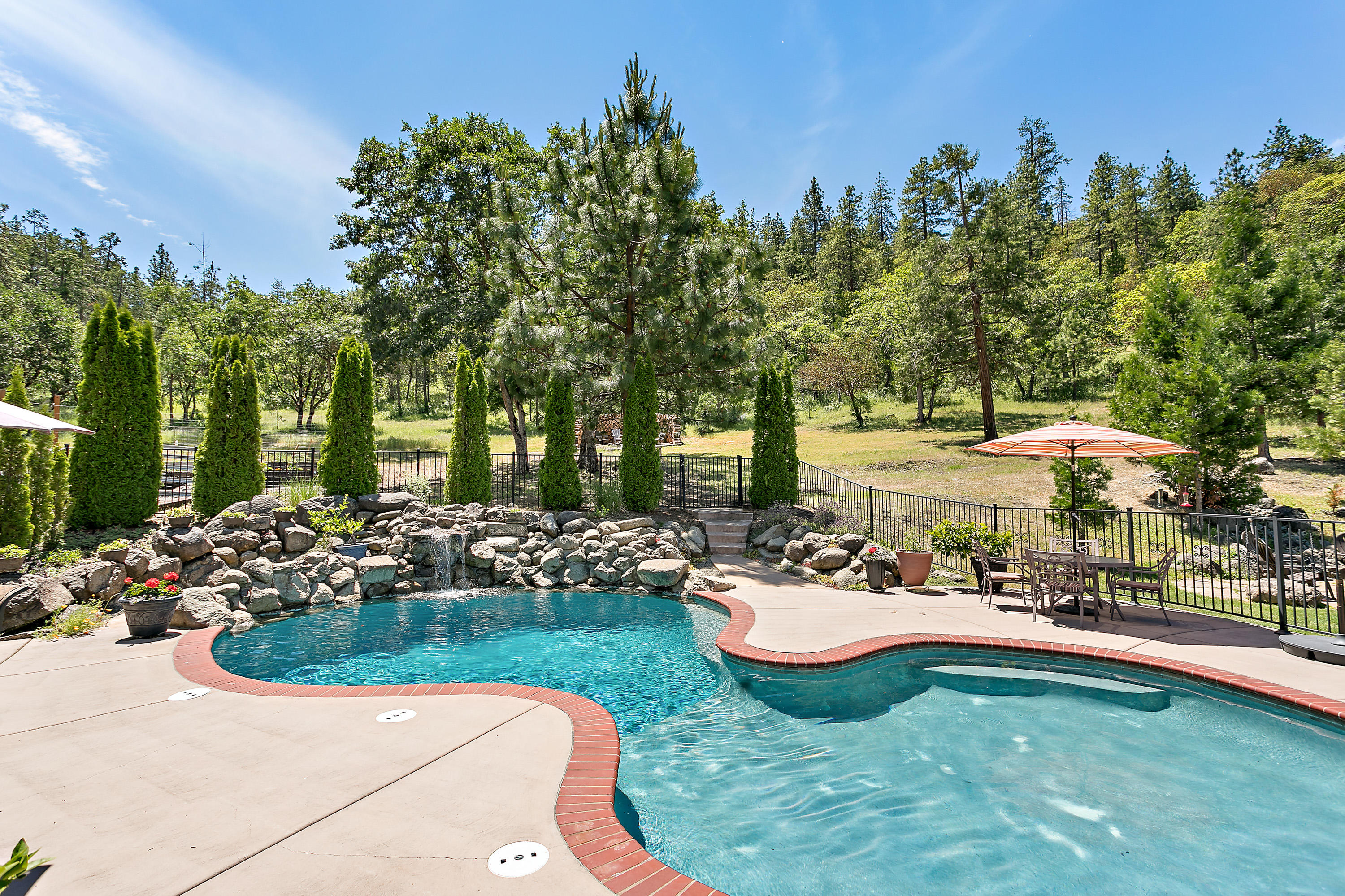 Roxy Ann Heights Subdivision - Residential