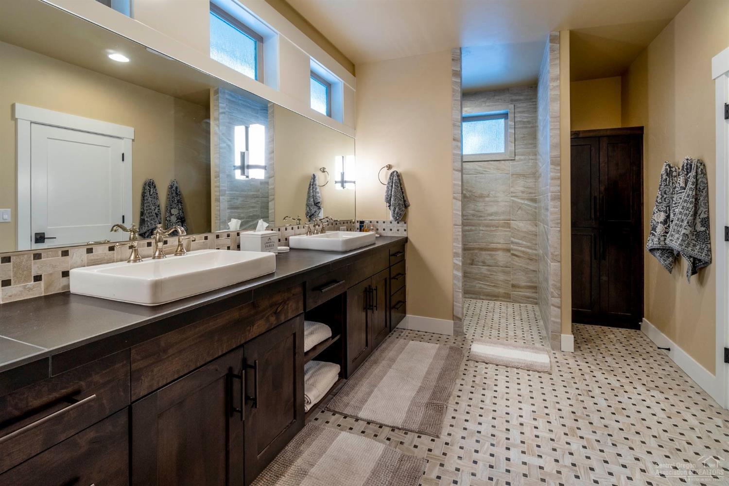 Broken Top - Residential