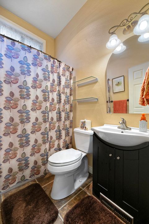 Tiny photo for 3503 Alderwood Drive, Medford, OR 97504 (MLS # 220215550)